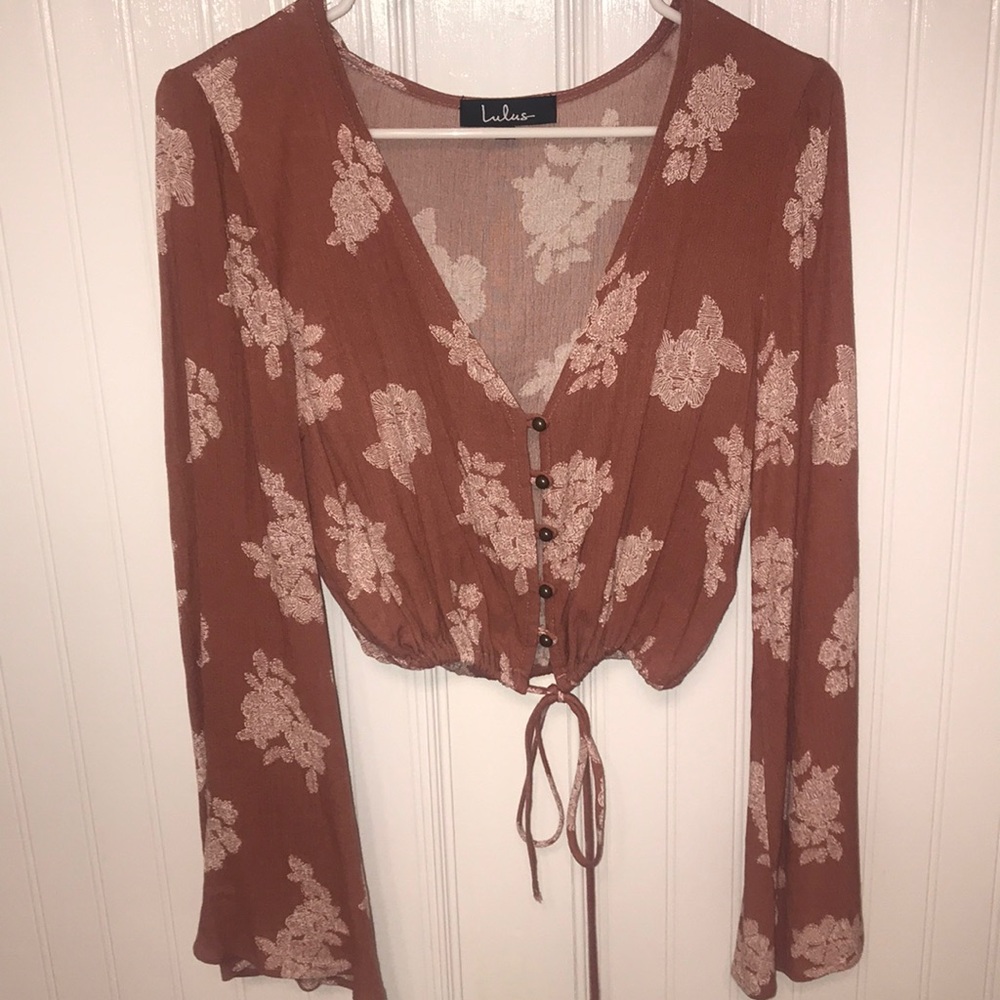 Super cute lulus shirt